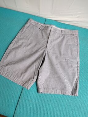 Marc Anthony Mens Flat Front Chino Shorts Stretch Waist White Dot Gray - Size 34